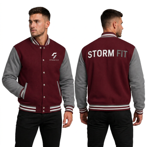 Chaqueta Varsity Unisex Storm Fit, Estilo Urbano, Color Granate y Gris, Corte Regular, Cuello Alto, Lana/Cuero Ecológico - Product Image 1