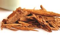 Fabricant d'huiles de parfum naturelles d'agarwood en vrac, huile parfumée concentrée pour la fabrication de bougies |   Huile d'Oud longue durée en gros