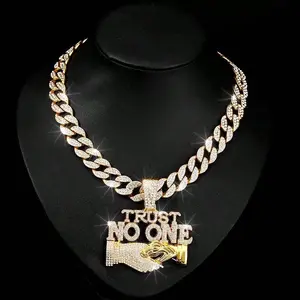 Colgante de Hip Hop Money Trust No One con cristales completos para collar, abalorio chapado en oro, colgantes de joyería de moda de cristal, regalo