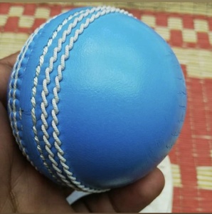 Ropa y equipo de Cricket de cuero - Product Image 1