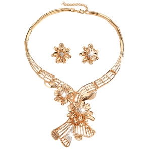 European and American Explosions Golden Zinc Alloy V-Shaped <b>Flower</b> Necklace Earrings Set Female 2025 Spring - Product Image 5