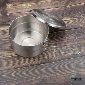 Casserole de camping en acier inoxydable avec couvercle, finition brossée, design minimaliste pour une utilisation en extérieur, compatible avec les cuisinières à gaz et à induction - Product Image 6