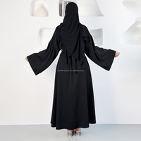 Gaun Abaya Wanita Muslim Lengan Panjang Bahan Polyester Bernapas Desain Baru Grosir Sederhana dengan Sabuk