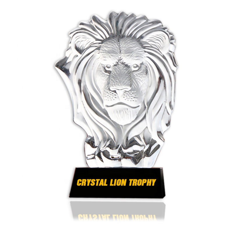 Lion Head Statue Crystal Trophy - Perfect Business Gift
