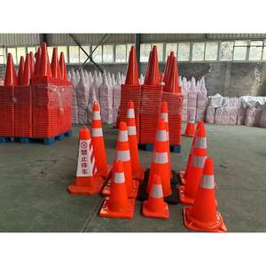 Wettbewerbs fähiger Preis Kunden spezifische Größe/Farbe PVC-Verkehrs straßen kegel mit reflektieren dem Klebeband Sicherheit Flexible reflektierende Hülse - Product Image 4