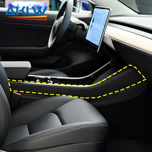 Couverture décorative de panneau latéral de changement de vitesse de Console centrale en Fiber de carbone véritable pour <span class=keywords><strong>Tesla</strong></span> modèle 3/<span class=keywords><strong>Y</strong></span> 2019-2022 accessoires d'intérieur de voiture - Product Image 6