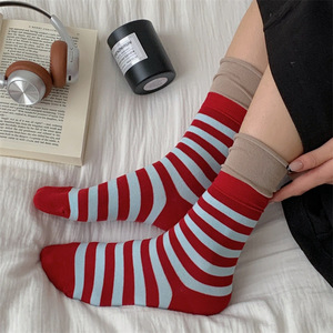Women's Seamless Striped Mid Calf Socks Cotton Slouch Style Autumn Winter Casual Socks Navy Blue Yellow Coffee Red Green Coffee - Product Image 3