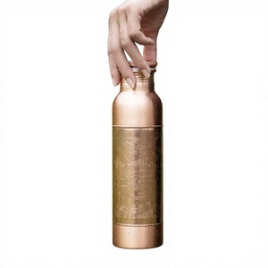 กระติกน้ำทองแดงลายดอกไม้แบบนูน  สำหรับใช้ในบ้าน ท่องเที่ยว และงานปาร์ตี้ - Product Image 1