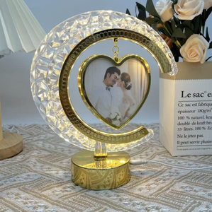 Nouvelle boîte à lumière LED en plastique en forme de cœur avec éclairage intégré, étanche et durable, écologique, faite à la main, décoration d'intérieur - Product Image 1