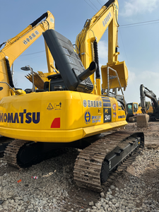 Excavadora hidráulica de cadenas Komatsu PC240 usada original japonesa con motor estable para construcción, canteras y trabajos de movimiento de tierras. - Product Image 2