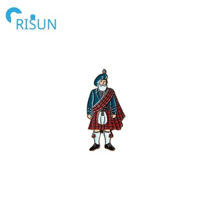 Fabrication personnalisée émail écossais Kilt broche Ecosse jupe Logo épinglette Écossais Tartan Kilt épingle insigne - Product Image 4