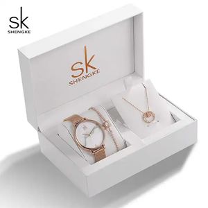 Set Perhiasan Lengkap dengan Jam Tangan Kuarsa, Kalung, dan Anting - Product Image 1