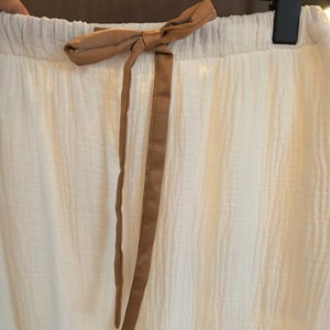 <span class=keywords><strong>Pigiama</strong></span> Estivo da Donna <span class=keywords><strong>in</strong></span> <span class=keywords><strong>Cotone</strong></span> Organico a Doppio Filato, Traspirante, con Scollo a V, Maniche Corte, Ricamo <span class=keywords><strong>in</strong></span> Pizzo e Vita Elastica - Product Image 4