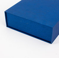 Boîte cadeau magnétique de luxe personnalisée, emballage en carton rigide bleu mat, boîte pliable noire