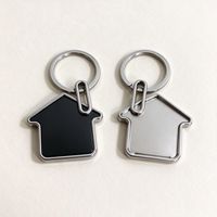 Porte-clés en alliage de zinc, design moderne, double face, en forme de maison, simple, à plaque unique, cadeaux d'affaires, pendentifs en gros