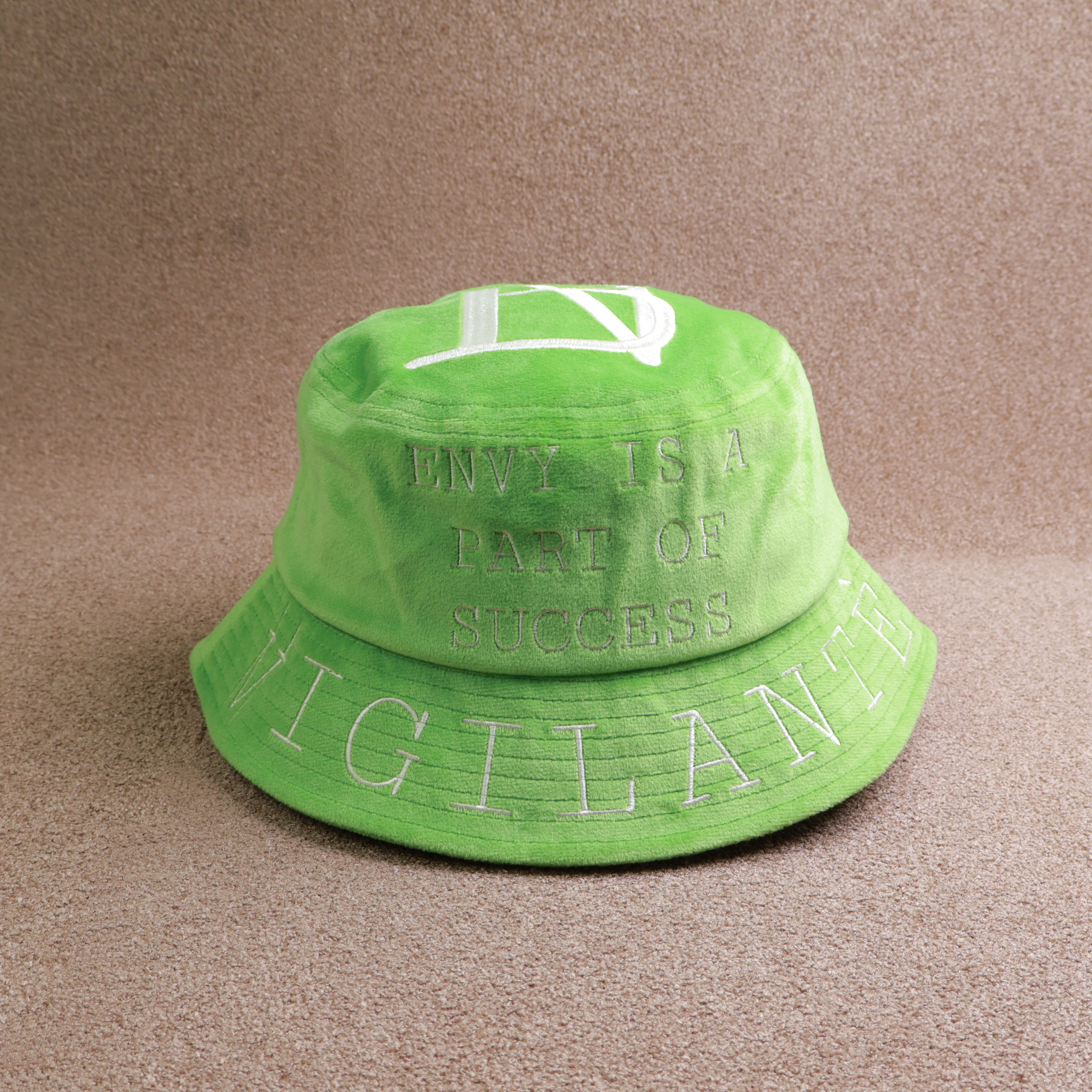 Velvet flat embroidered bucket hat