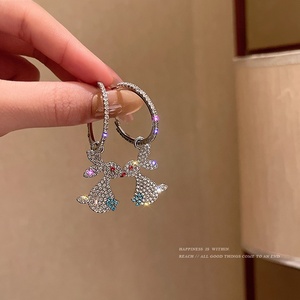 Pendientes <span class=keywords><strong>de</strong></span> Perlas con Forma <span class=keywords><strong>de</strong></span> Corazón en Aleación S925, Elegantes y <span class=keywords><strong>de</strong></span> Alta Gama, Estilo Pañuelo para la Cabeza, Novedad <span class=keywords><strong>2022</strong></span>, Popular en Internet - Product Image 1