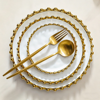 Offre Spéciale – Assiettes en Céramique Modernes Blanches à Bord Doré – Ensemble d'Assiettes Blanches avec Perles Dorées pour Vaisselle de Mariage