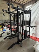 Máquina Smith Comercial SK, Entrenador Funcional Híbrido con Pila de Pesas y Cable Crossover, Equipo de Gimnasio, Solución para Centros de Fitness, OEM ODM