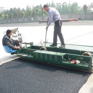 Rubber Track Paver Asphalt <strong>Truck</strong> Mounted <strong>Bitumen</strong> Sprayer Road Rubber Paver Machine
