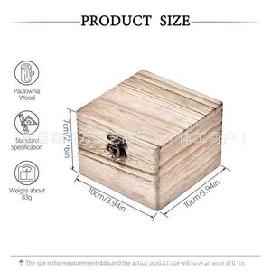 Boîte à bijoux carrée en bois de pin avec couvercle rabattable et fermoir métallique pour la décoration de bureau et l'emballage cadeau - Product Image 5