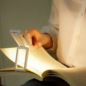 2024 brillo ajustable Clip-On Book Light Mini LED <span class=keywords><strong>linterna</strong></span> de libro plegable con lectura cómoda - Product Image 4