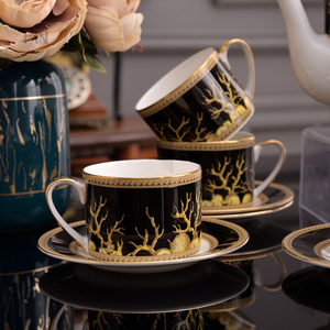 Service à café de luxe nordique 15 pièces en porcelaine fine, soucoupes en céramique royale, boîte cadeau personnalisable avec logo – Vaisselle à thème océanique – Vente chaude - Product Image 2