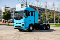 Camión Eléctrico de 14 Toneladas de Marca Líder, Modelo Compuesto SE861kWh, Semirremolque con Suspensión Neumática 6x4, Batería de 861kWh (Lado Izquierdo)