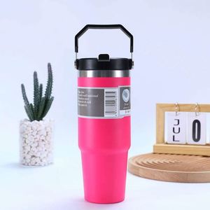 Adults Stainless Steel Bottle With Modern Design and Vacuum Insulated Cap - Product Image 2