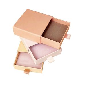 Kit <span class=keywords><strong>de</strong></span> Maquillage pour Adolescents CMYK : Design Adapté aux Besoins des Étudiants Universitaires et des Débutantes en Beauté - Product Image 4