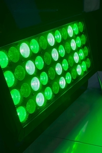 Lumière de scène LED de couleur urbaine à haute luminosité DMX RGBW 4 en 1 Lumière de lavage mural Stroboscope 88x12w IP66 Projecteur pour fête <span class=keywords><strong>disco</strong></span> - Product Image 6
