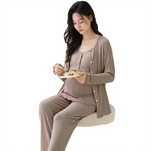 Set <span class=keywords><strong>Pigiama</strong></span> Comfort per <span class=keywords><strong>Gravidanza</strong></span>, Top a Maniche Lunghe con Scollo a V, Pantaloni e Canotta, Tre Pezzi per Allattamento e Relax - Product Image 5