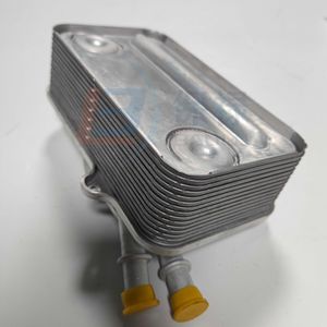 Radiador para Audi A6 A8 D3 V10 W12 4WD 09E409061, Pieza de Repuesto Nueva de Tamaño Estándar para Reparación - Product Image 4