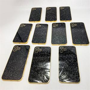 Convient pour <span class=keywords><strong>iPhone</strong></span> <span class=keywords><strong>12</strong></span> <span class=keywords><strong>PRO</strong></span> <span class=keywords><strong>MAX</strong></span> plaque arrière de ceinture plaquée or véritable avec boîtier en or à grain aléatoire - Product Image 5