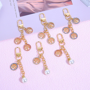 พวงกุญแจ<span class=keywords><strong>ต้น</strong></span>ไม้แห่งชีวิตประดับเพชรเทียม, จี้ห้อยกระเป๋าชุบทองพร้อมมุก, ของขวัญเครื่องประดับสไตล์มินิมอลสำหรับผู้หญิง - Product Image 4