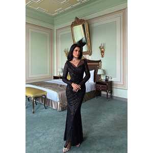 Robe de soirée noire Tamera ODM à manches longues, technique crochetée, coupe trapèze, style fourreau, taille empire, ornée de perles et d'imprimés scintillants, du XS au XL, longueur ras du sol - Product Image 1