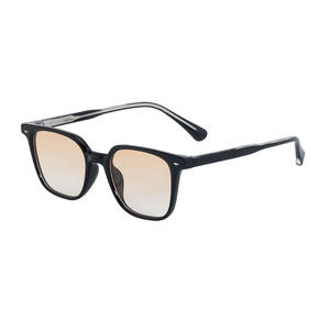 Nouvelles lunettes de soleil carrées rétro européennes et américaines pour hommes, verres PC UV400, style haut de gamme tendance transfrontalier - Product Image 5