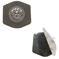 Écussons Rexine en cuir souple personnalisés tissu de vêtement de support adhésif avec sérigraphie de conception de logo pour une utilisation de chapeau personnalisée