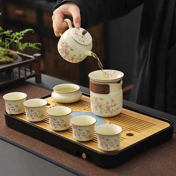 MSH Hand-Painted Wisteria Flower Design Ceramic Kung Fu Teapot Office Tea Infuser Gift Box Set