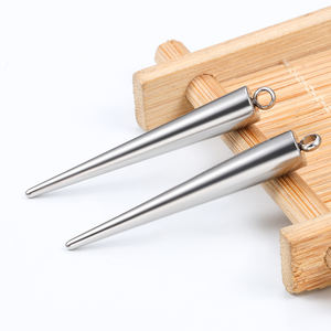 Liontin & jimat perhiasan mode pesona kerucut runcing baja tahan karat buatan tangan harga pabrik untuk Aksesori Perhiasan DIY - Product Image 1