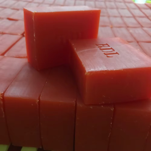 <span class=keywords><strong>Savon</strong></span> éclaircissant enrichi en vitamine E de marque Exfoliation douce et hydratation intense pour les soins quotidiens de la peau - Product Image 5