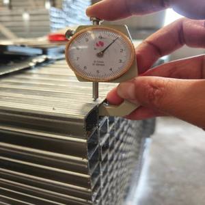 Tuyaux d'<span class=keywords><strong>acier</strong></span> soudés galvanisés plongés à chaud tailles carrées et rectangulaires 20x20 25x25 40x40 50x50 60x60 40X80 ASTM et JIS certifiés - Product Image 4