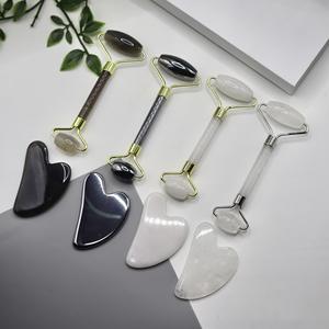 Ensemble <span class=keywords><strong>de</strong></span> rouleaux <span class=keywords><strong>de</strong></span> massage en <span class=keywords><strong>jade</strong></span> naturel en forme <span class=keywords><strong>de</strong></span> cœur pour le visage, amincissant, en aventurine verte et quartz rose - Product Image 3