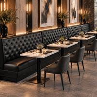 Ensemble de banquettes de restaurant personnalisables en cuir cognac capitonné, table à manger en bois, chaises de restaurant, OEM ODM, vente en gros Chine