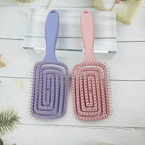 Peigne élastique incurvé à dents larges en plastique pour cheveux secs ou mouillés, usage domestique - Product Image 2