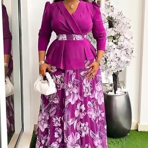 ชุดเซ็ต 2 ชิ้น เสื้อคอวีและกระโปรงจีบพลีทสำหรับผู้หญิงไซส์พลัสสไตล์แอฟริกัน - Product Image 3