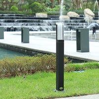Lámpara de Jardín LED Negra Minimalista, Duradera, de Aluminio Fundido a Presión, IP65, para Caminos Exteriores, con Estaca para el Suelo