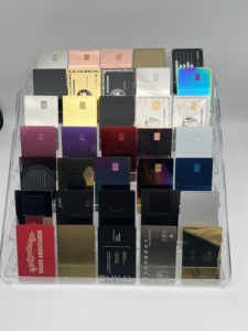 บัตรสมาร์ทการ์ดโลหะ NFC แบบไร้สัมผัสสำหรับขายส่ง ชิป EMV บัตรเครดิตโลหะแบบมีช่องใส่ชิป บัตรธุรกิจ NFC - Product Image 4