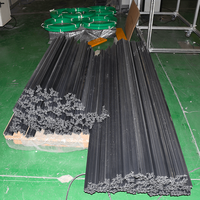 Profils d'extrusion rigides décoratifs en PVC personnalisés, écologiques, durables, design industriel, cadres de fenêtres, certifiés ISO 9001