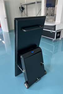 Affichage numérique LCD portable de <span class=keywords><strong>32</strong></span> <span class=keywords><strong>pouces</strong></span> alimenté par batterie, en forme de A, pour la publicité en extérieur et la promotion de vente au détail - Product Image 3